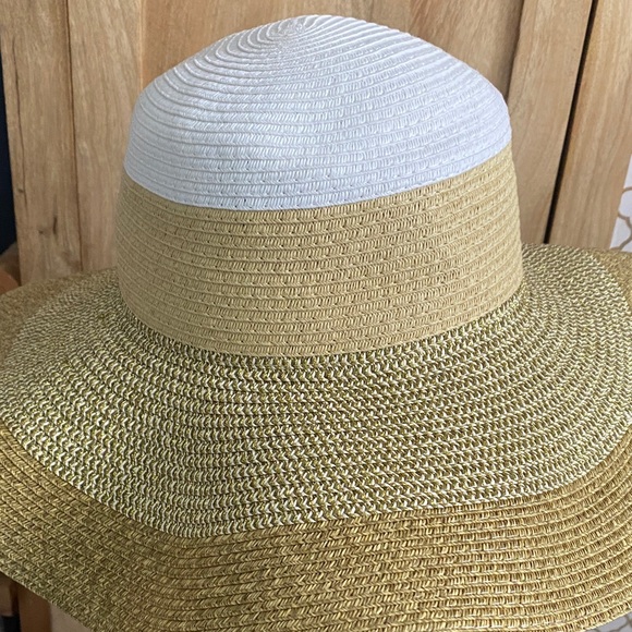 George Natural and White Straw Hat - Picture 2 of 4